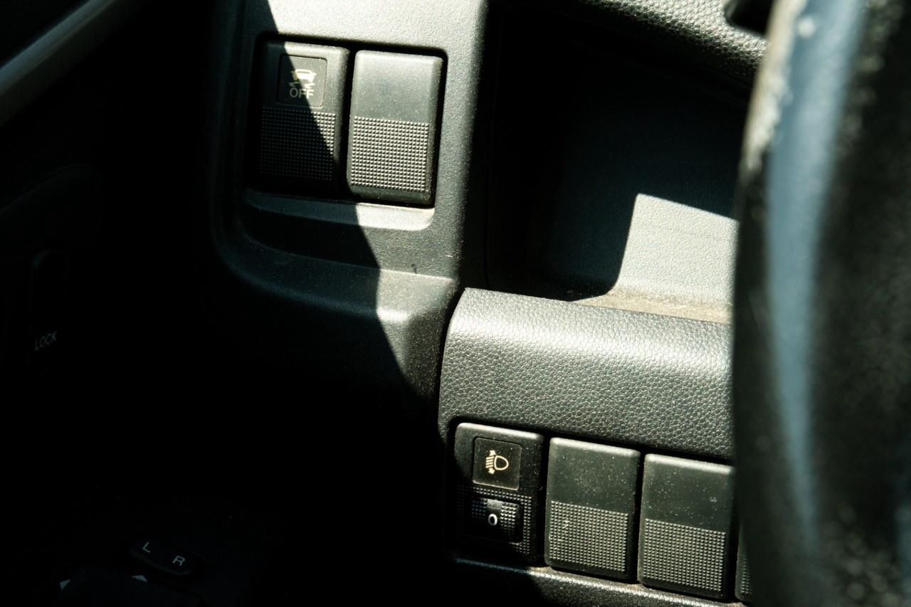 2012 Mazda MAZDA5 GT at Photo