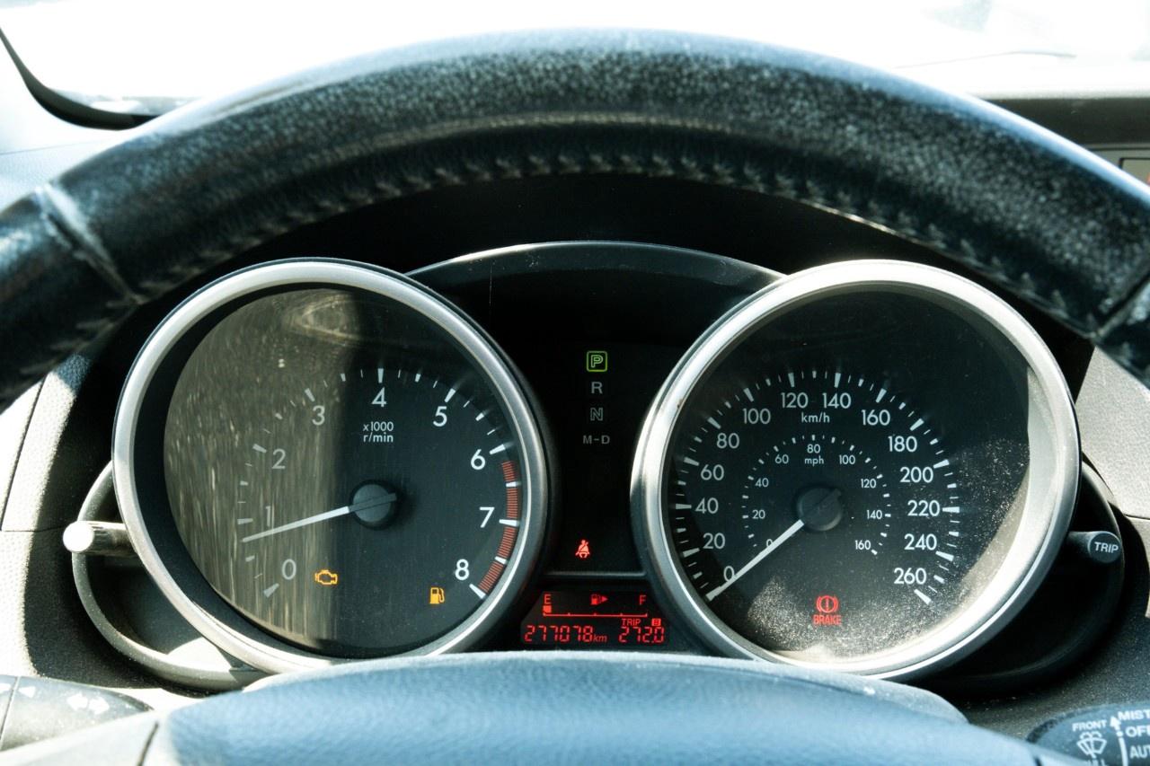 2012 Mazda MAZDA5 GT at Photo