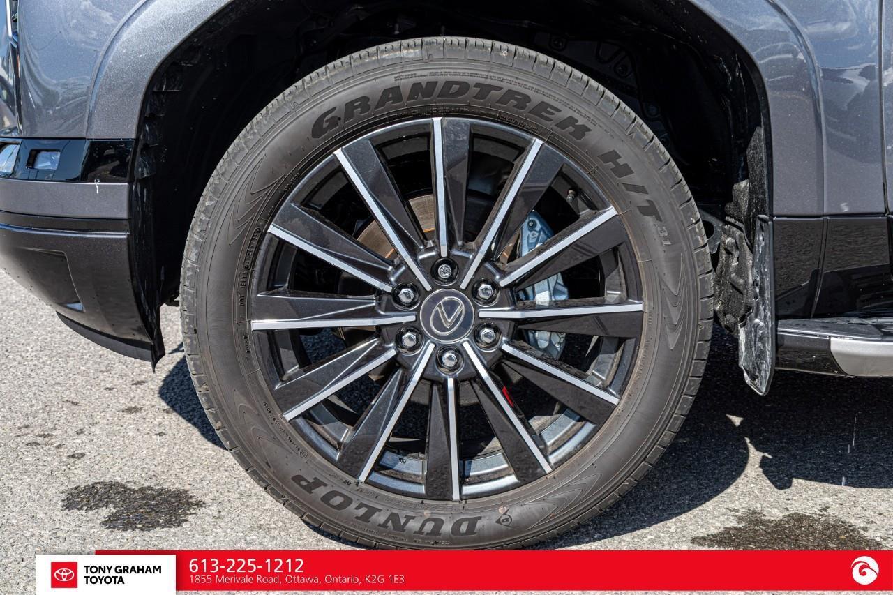 2026 Lexus GX LUXURY PACKAGE Photo