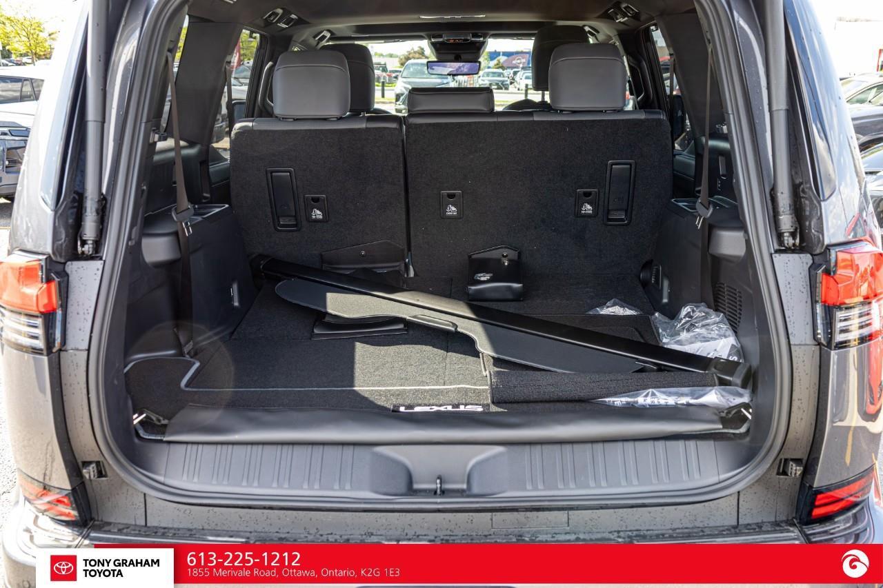 2026 Lexus GX LUXURY PACKAGE Photo