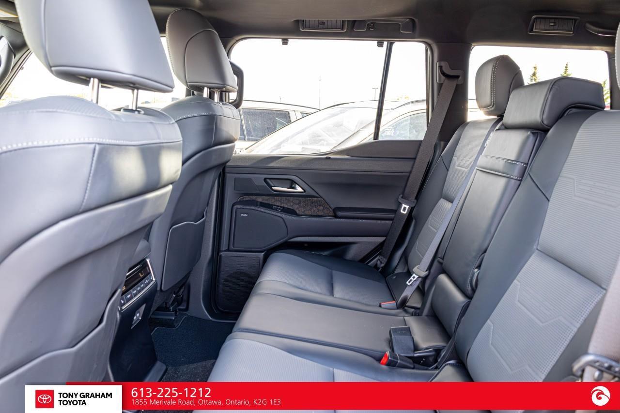 2026 Lexus GX LUXURY PACKAGE Photo