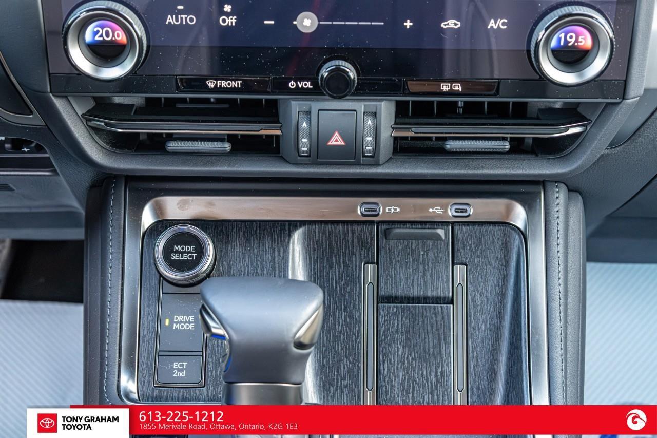 2026 Lexus GX LUXURY PACKAGE Photo