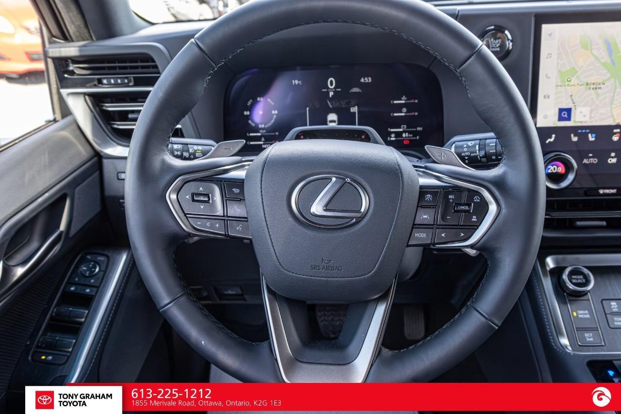 2026 Lexus GX LUXURY PACKAGE Photo