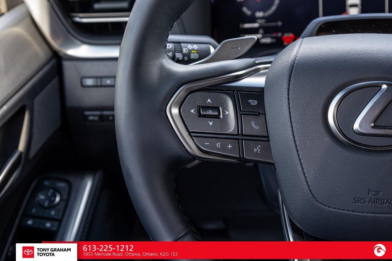 2026 Lexus GX LUXURY PACKAGE Photo
