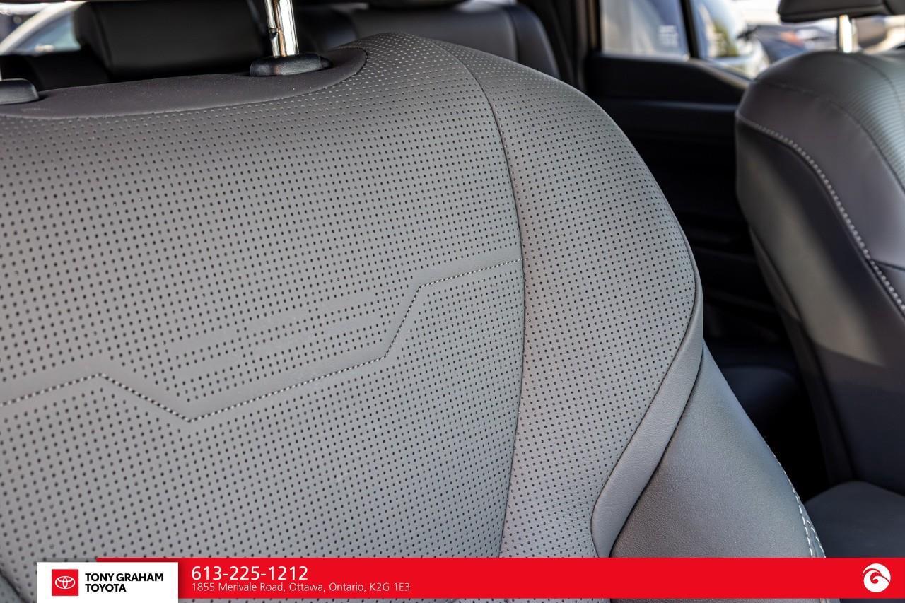 2026 Lexus GX LUXURY PACKAGE Photo