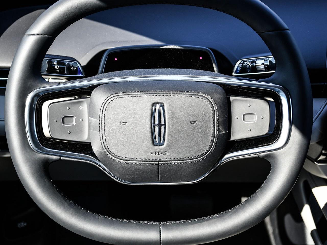 2026 Lincoln Nautilus Premiere AWD Photo