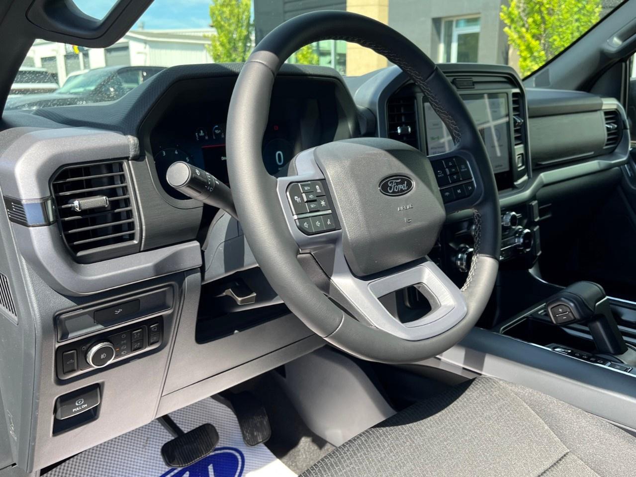 2026 Ford F-150 XLT 4WD SuperCrew 5.5' Box Photo