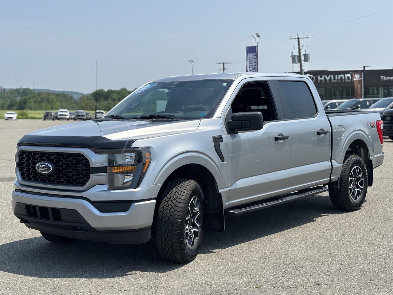 2023 Ford XL 4WD SUPERCREW 5.5' BOX NEW, 44G Photo1