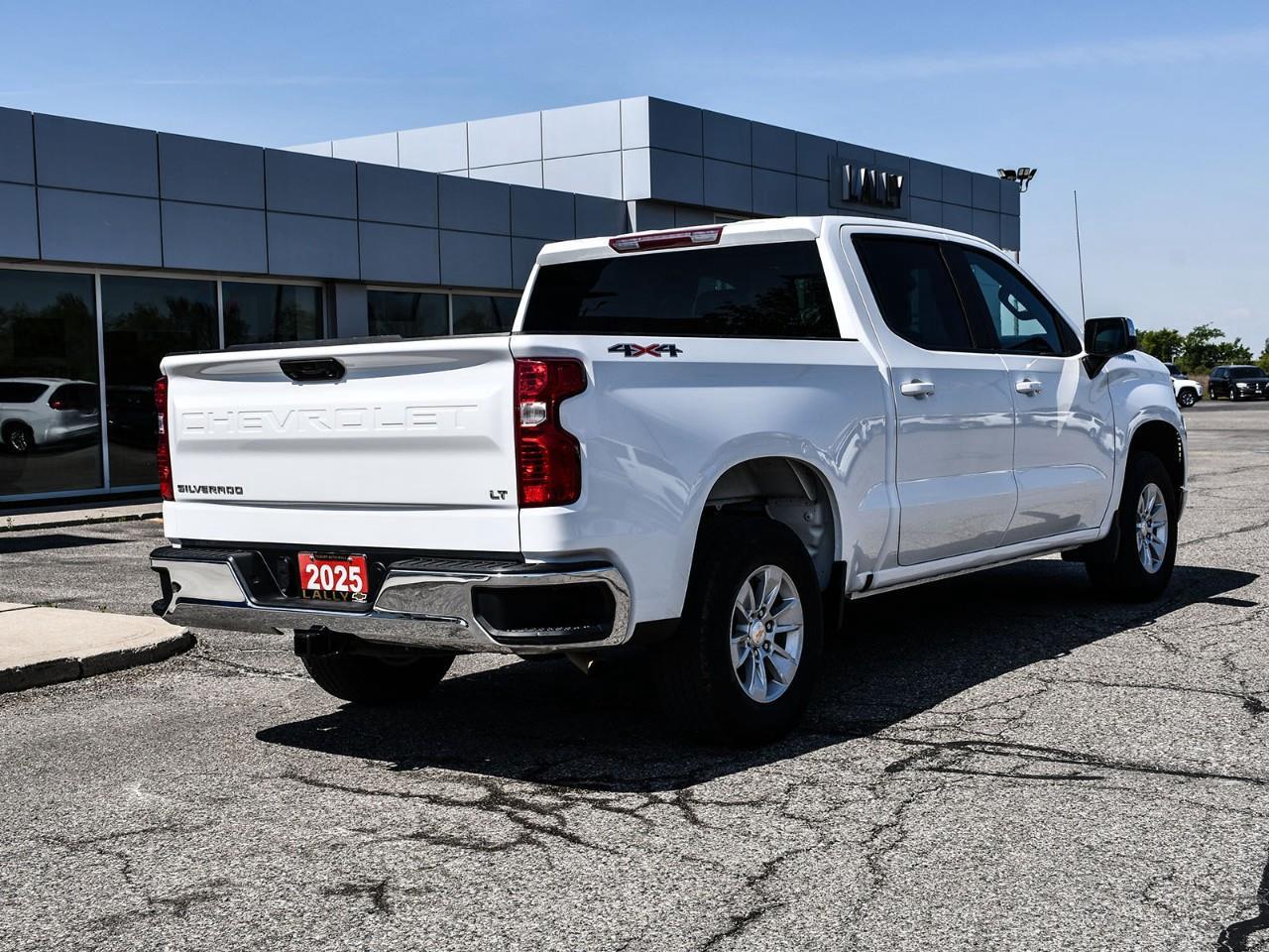 2025 Chevrolet Silverado 1500 LT Photo