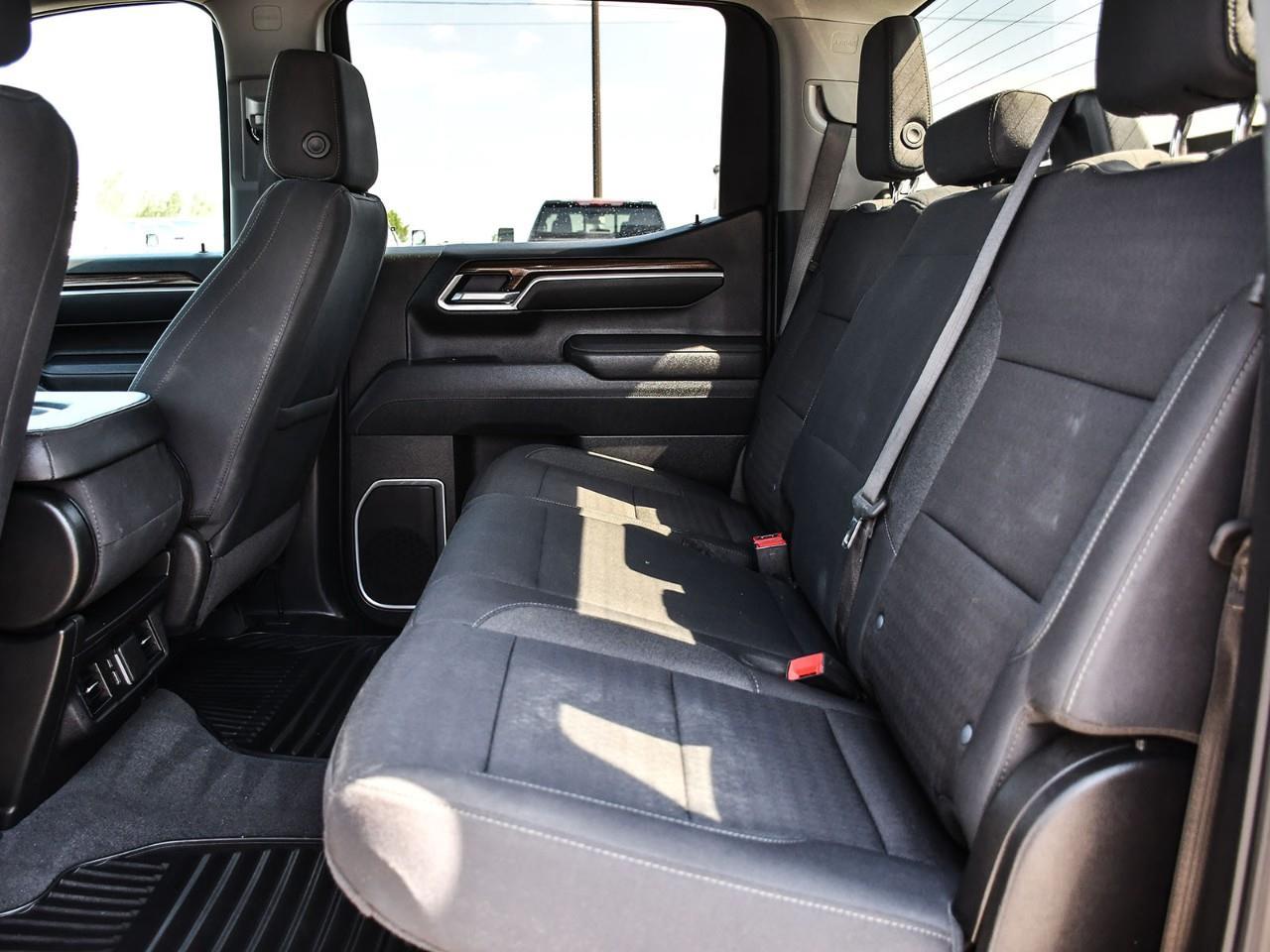 2025 Chevrolet Silverado 1500 LT Photo