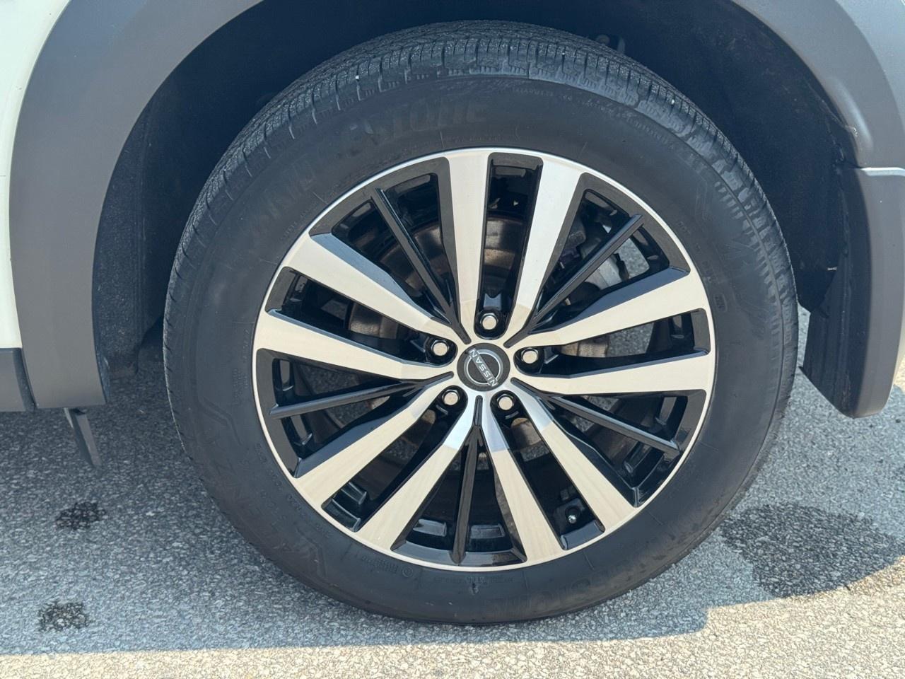 2024 Nissan Pathfinder Platinum 4WD Photo