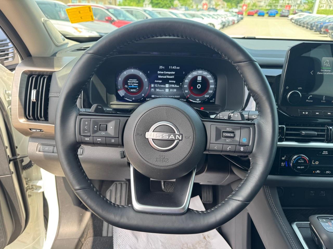 2024 Nissan Pathfinder Platinum 4WD Photo