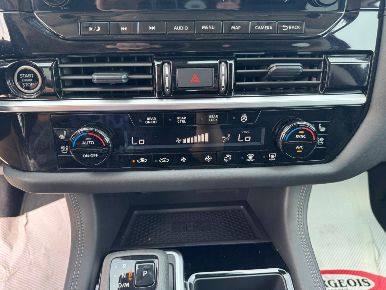 2024 Nissan Pathfinder Platinum 4WD Photo
