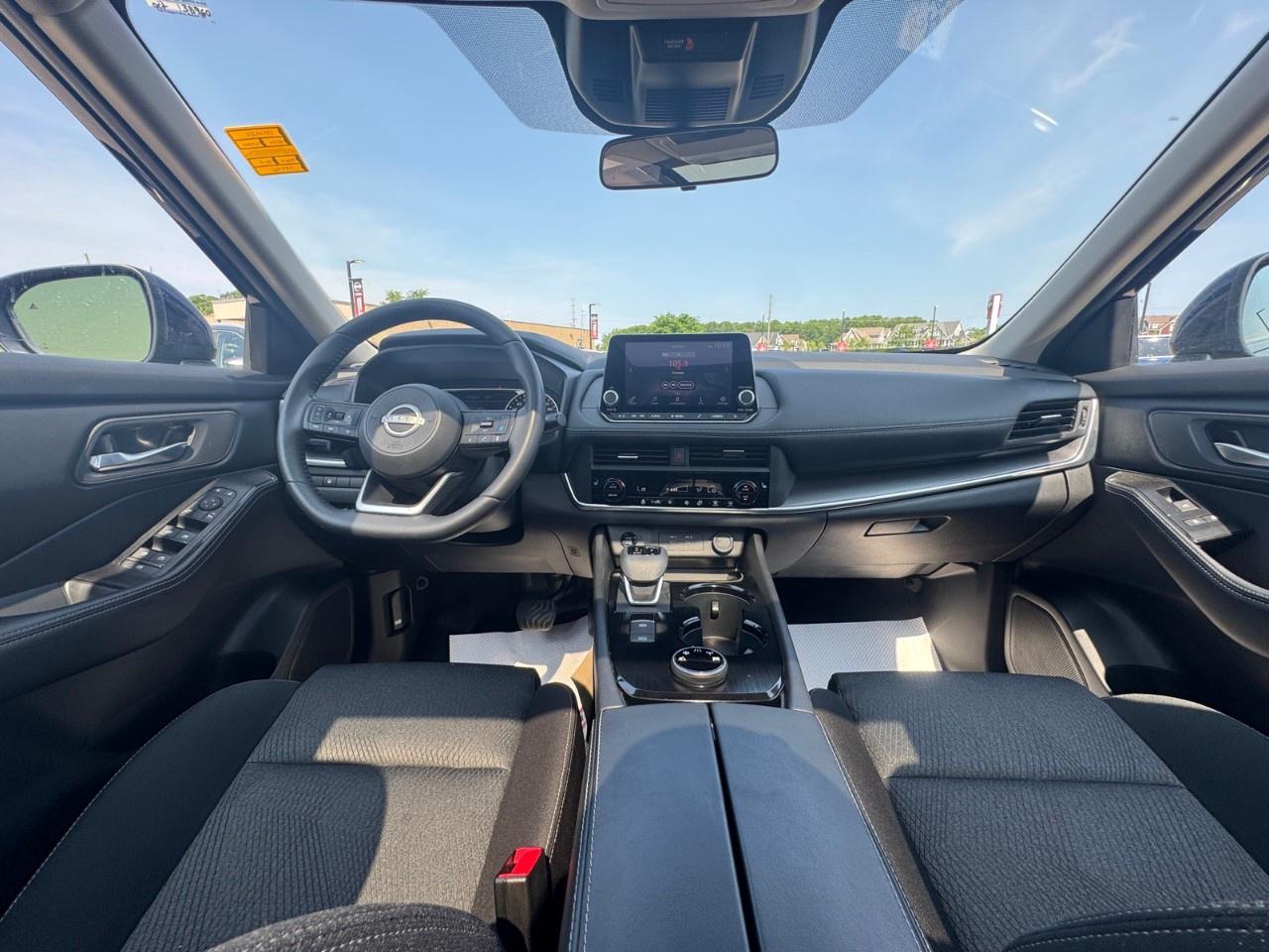 2024 Nissan Rogue AWD SV Moonroof Photo