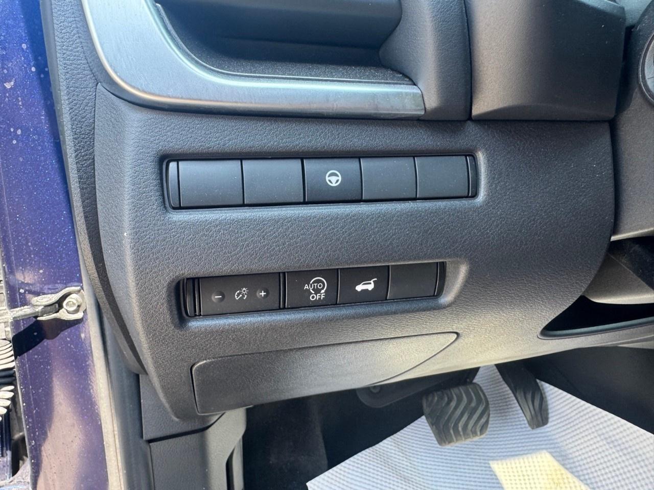 2024 Nissan Rogue AWD SV Moonroof Photo