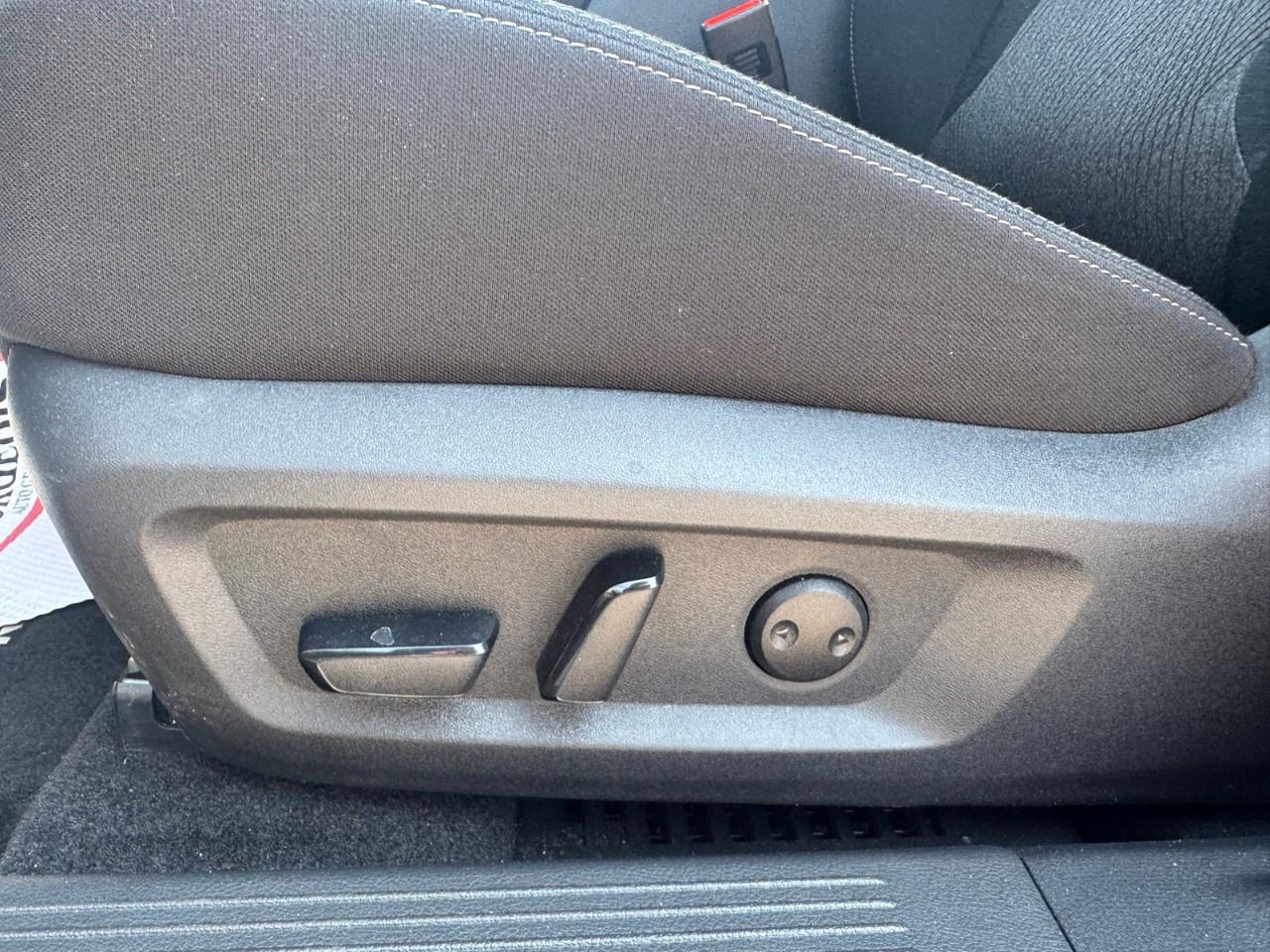 2024 Nissan Rogue AWD SV Moonroof Photo