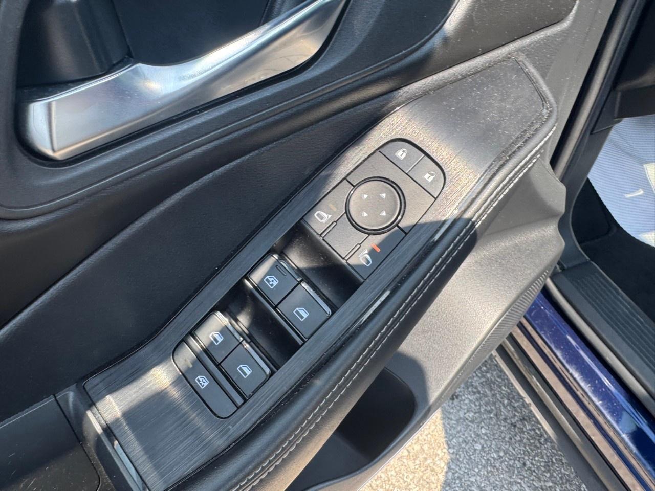 2024 Nissan Rogue AWD SV Moonroof Photo