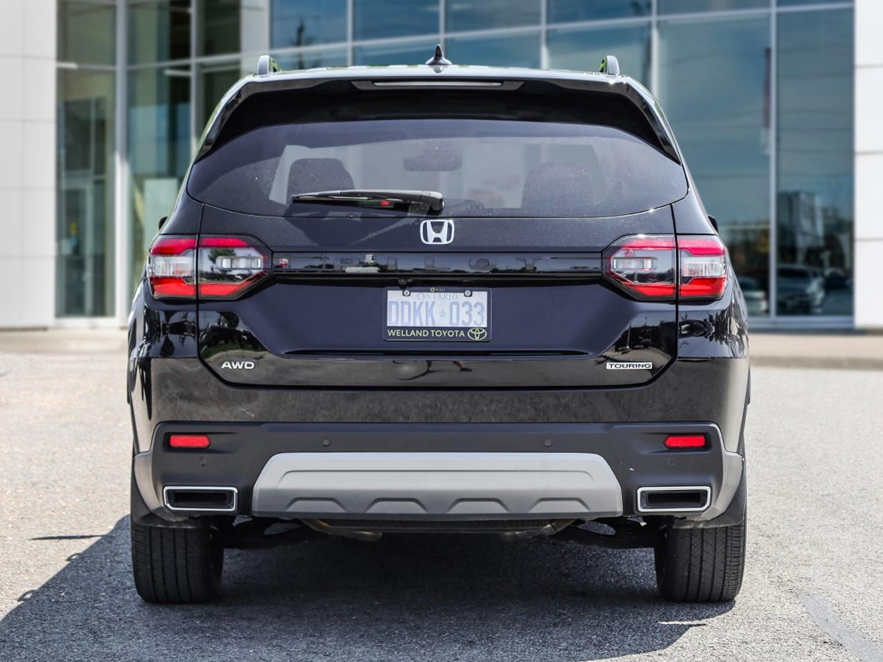 2024 Honda Pilot Touring 3RD ROW SEATING-HEATED/COOLED SEATS- LEATHER SEATS-HEATED STEERING WHEEL-MOONROOF- Photo