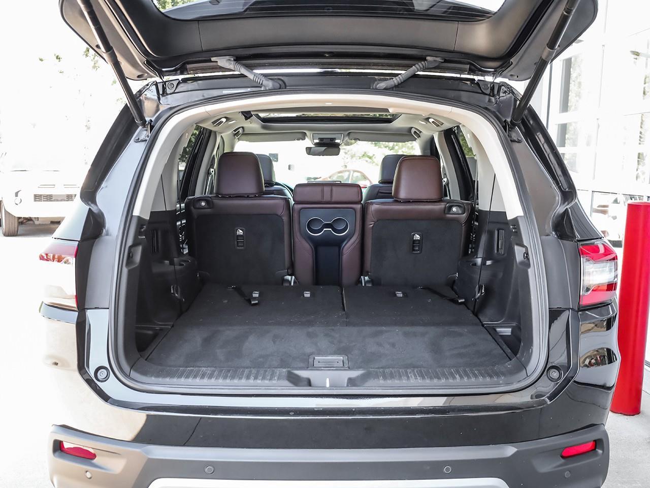 2024 Honda Pilot Touring 3RD ROW SEATING-HEATED/COOLED SEATS- LEATHER SEATS-HEATED STEERING WHEEL-MOONROOF- Photo