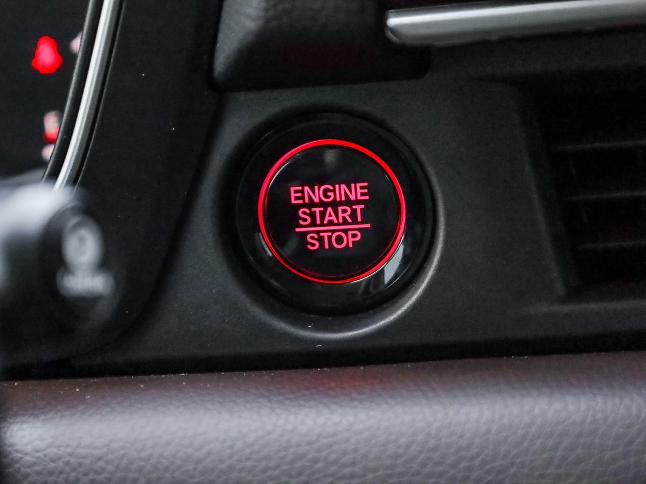 2024 Honda Pilot Touring 3RD ROW SEATING-HEATED/COOLED SEATS- LEATHER SEATS-HEATED STEERING WHEEL-MOONROOF- Photo
