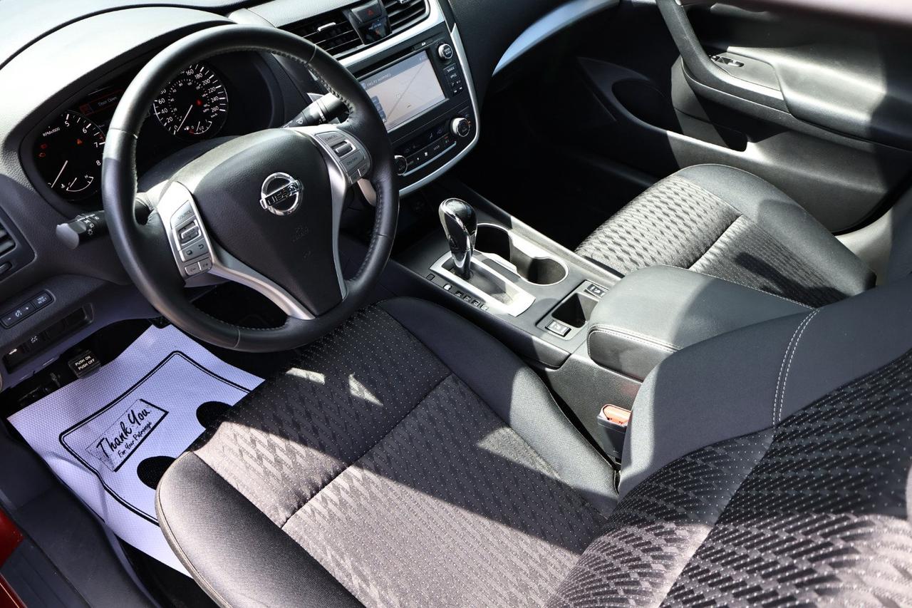 2016 Nissan Altima 2.5 Photo