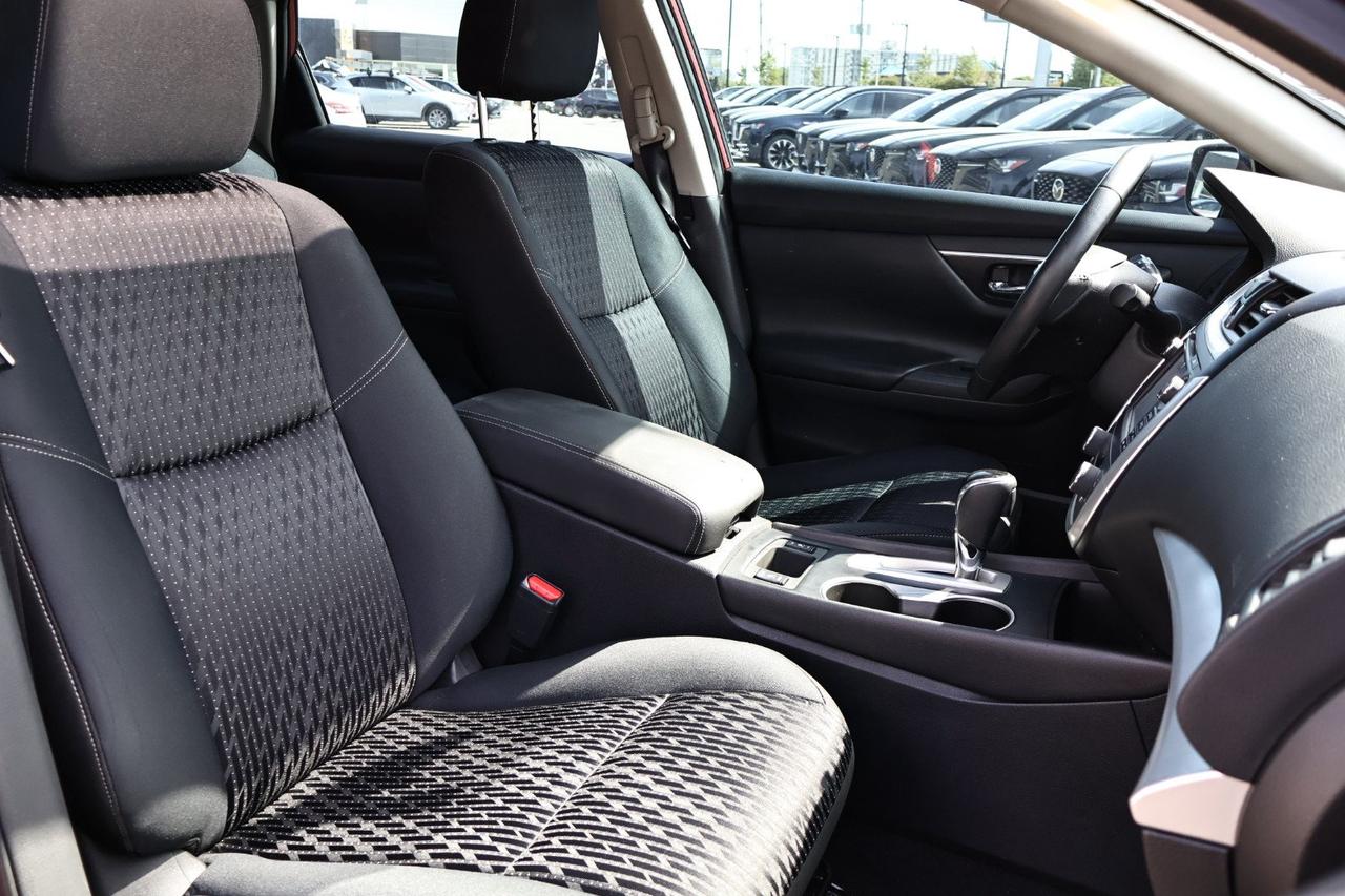 2016 Nissan Altima 2.5 Photo