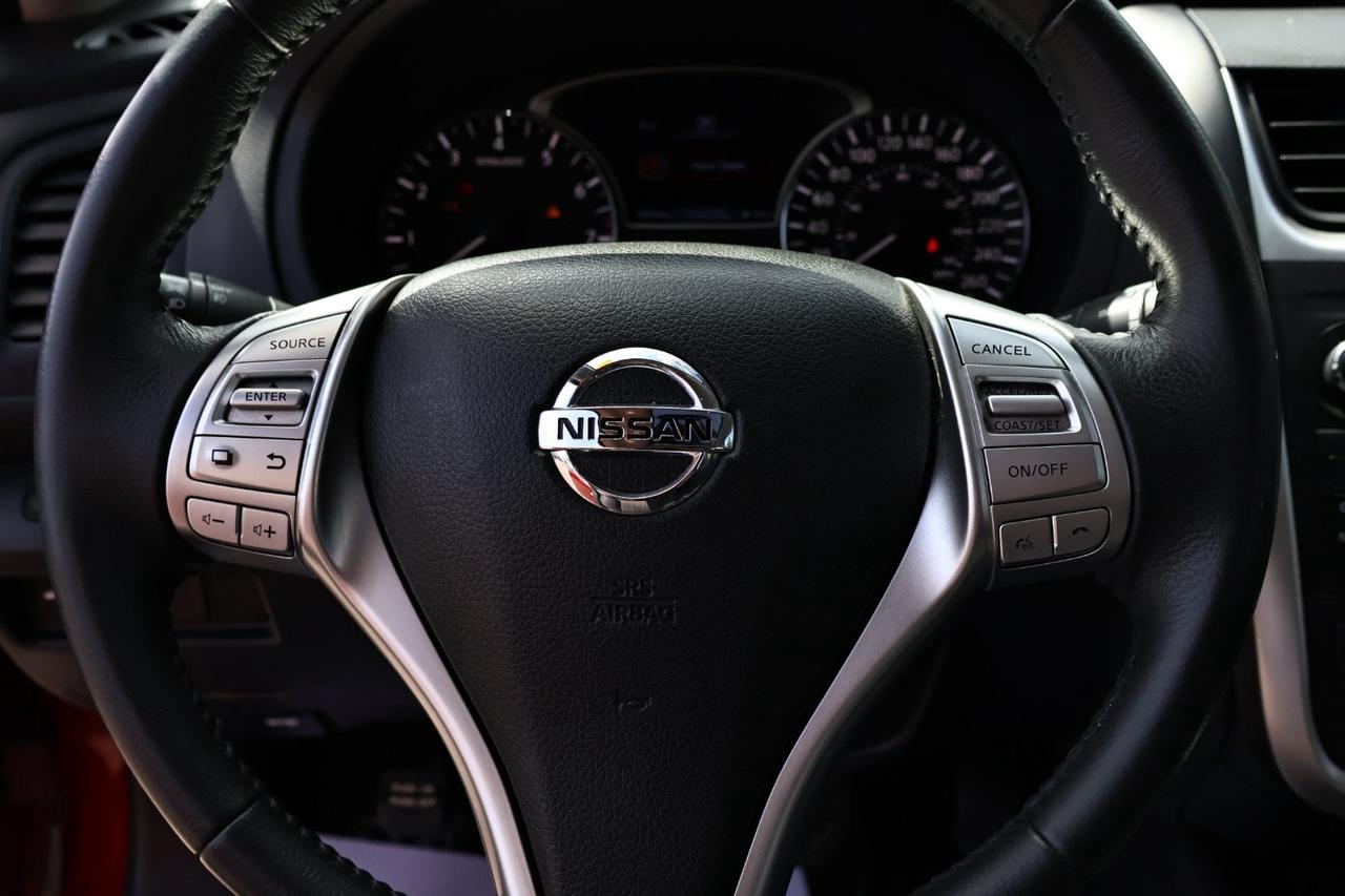 2016 Nissan Altima 2.5 Photo