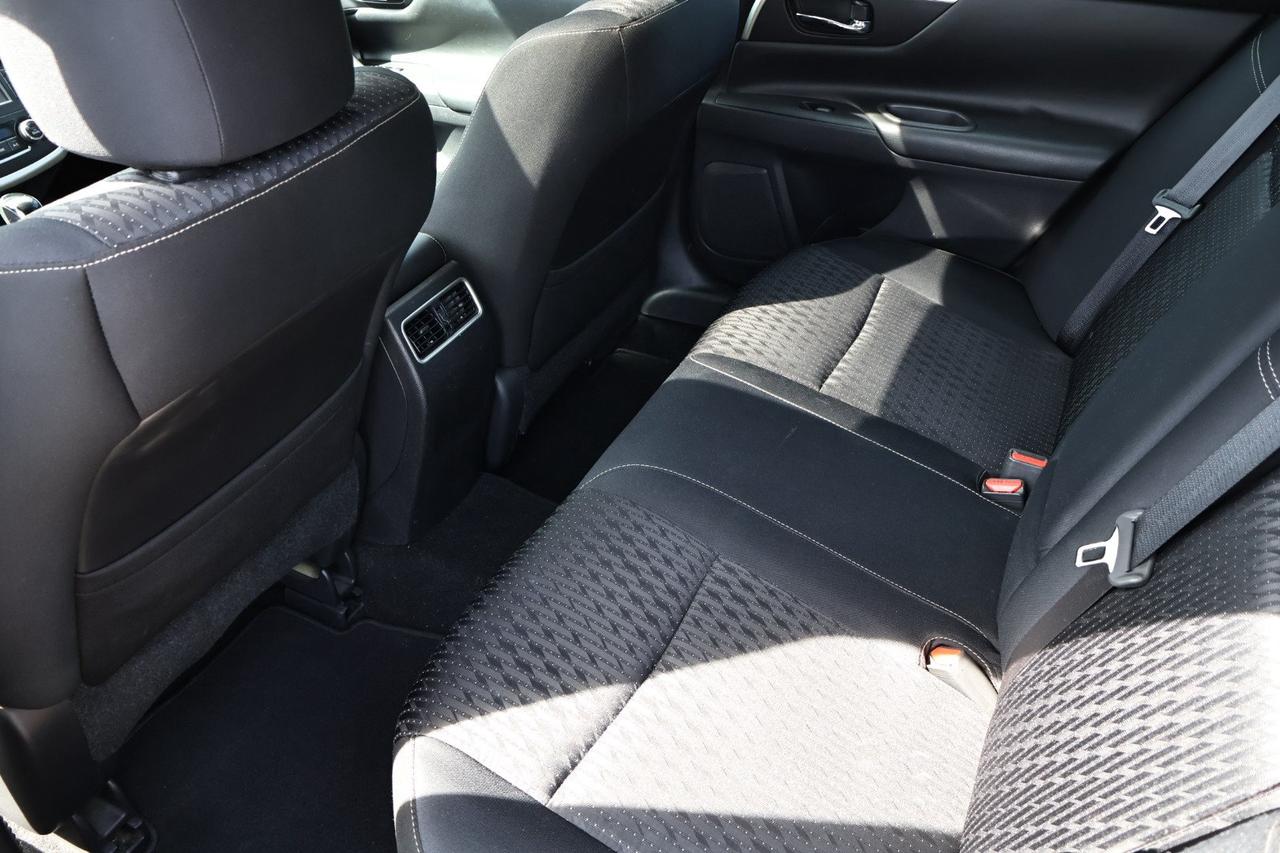 2016 Nissan Altima 2.5 Photo