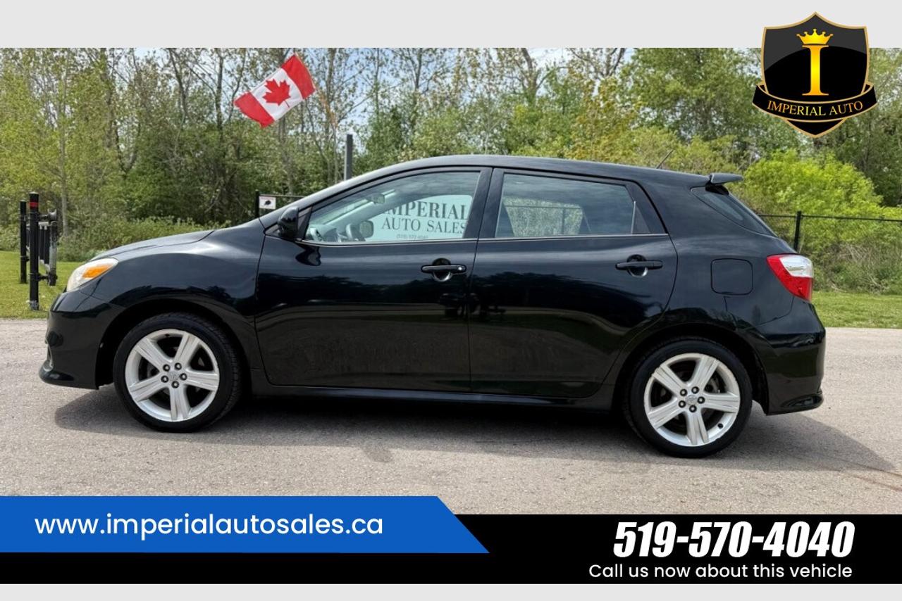 2014 Toyota Matrix L Photo