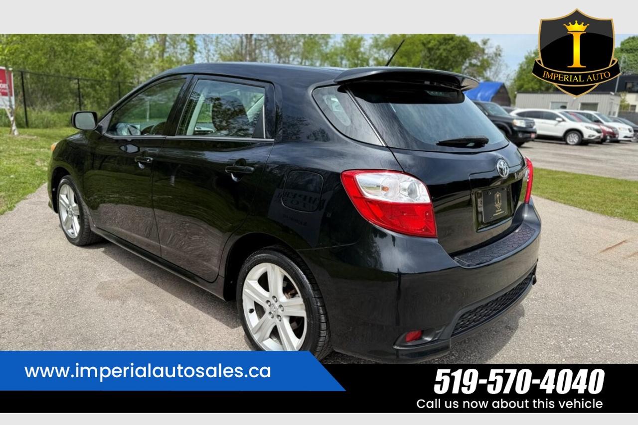 2014 Toyota Matrix L Photo