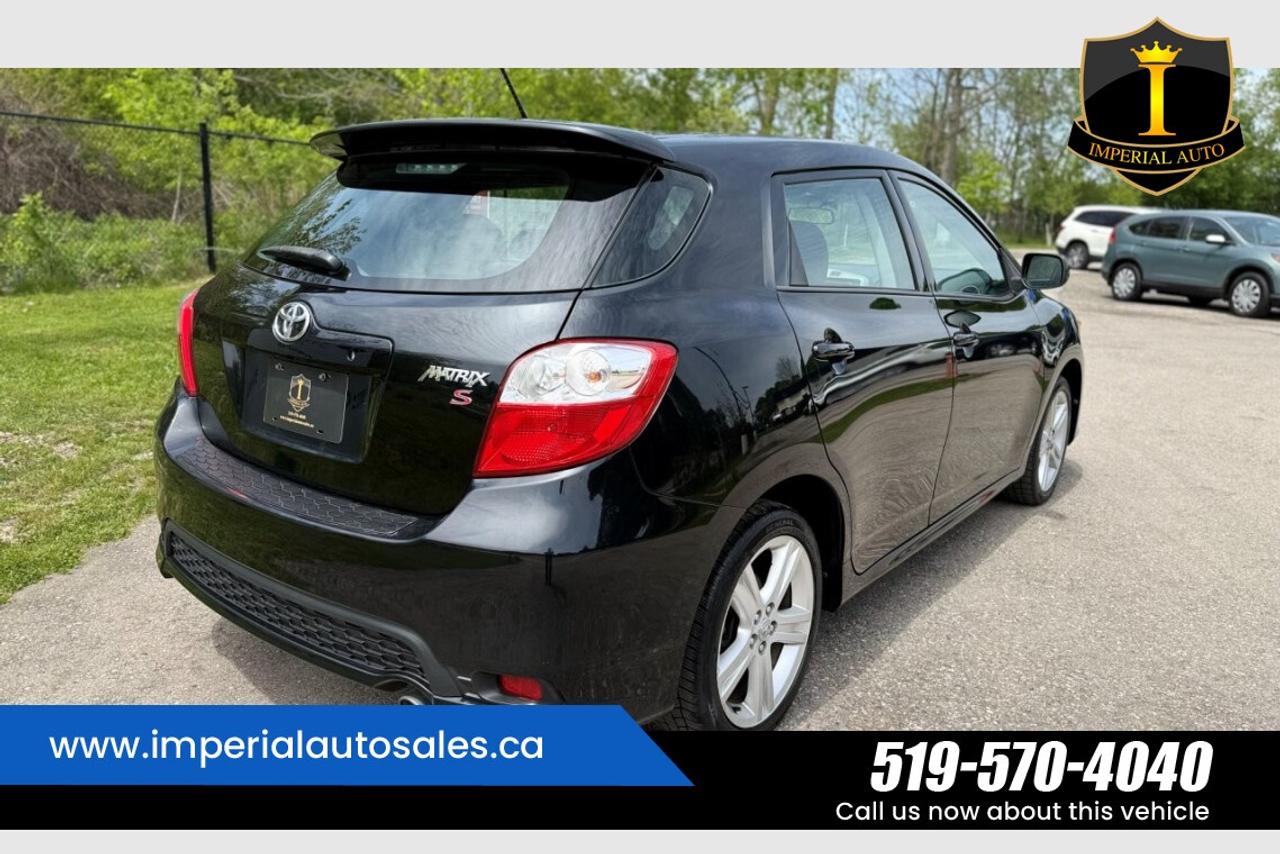 2014 Toyota Matrix L Photo
