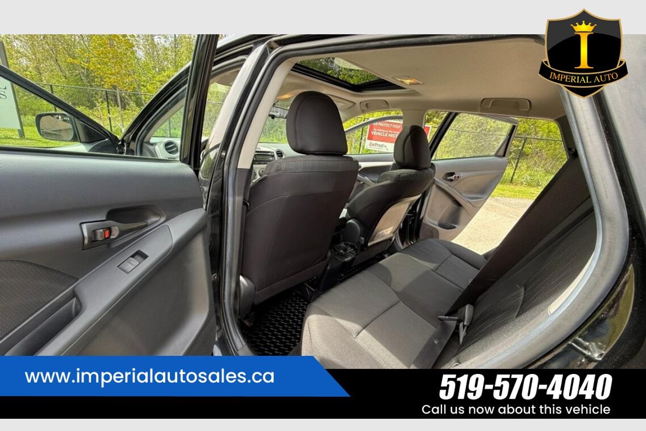 2014 Toyota Matrix L Photo