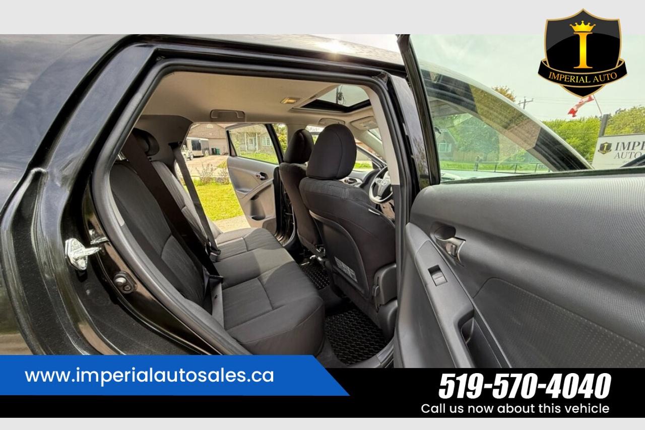 2014 Toyota Matrix L Photo