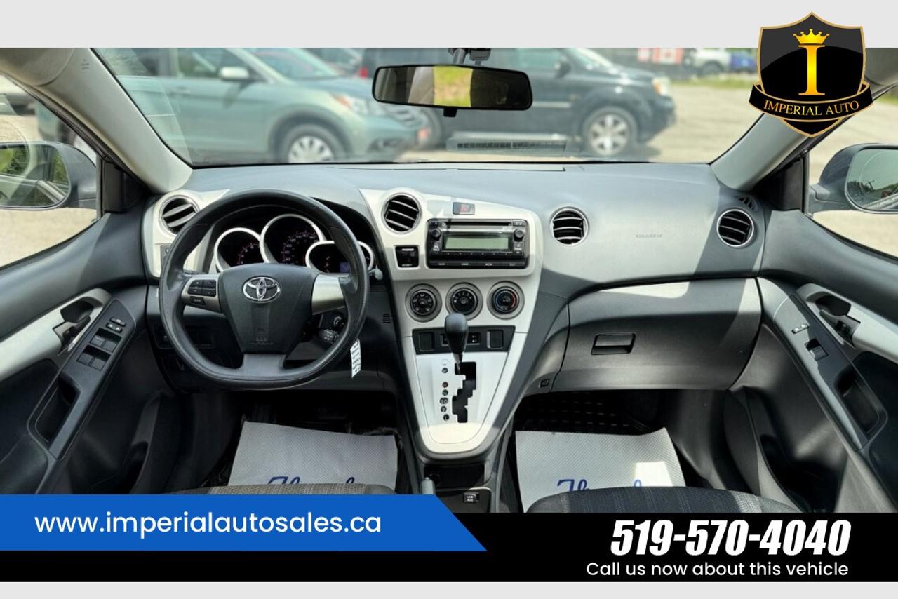 2014 Toyota Matrix L Photo