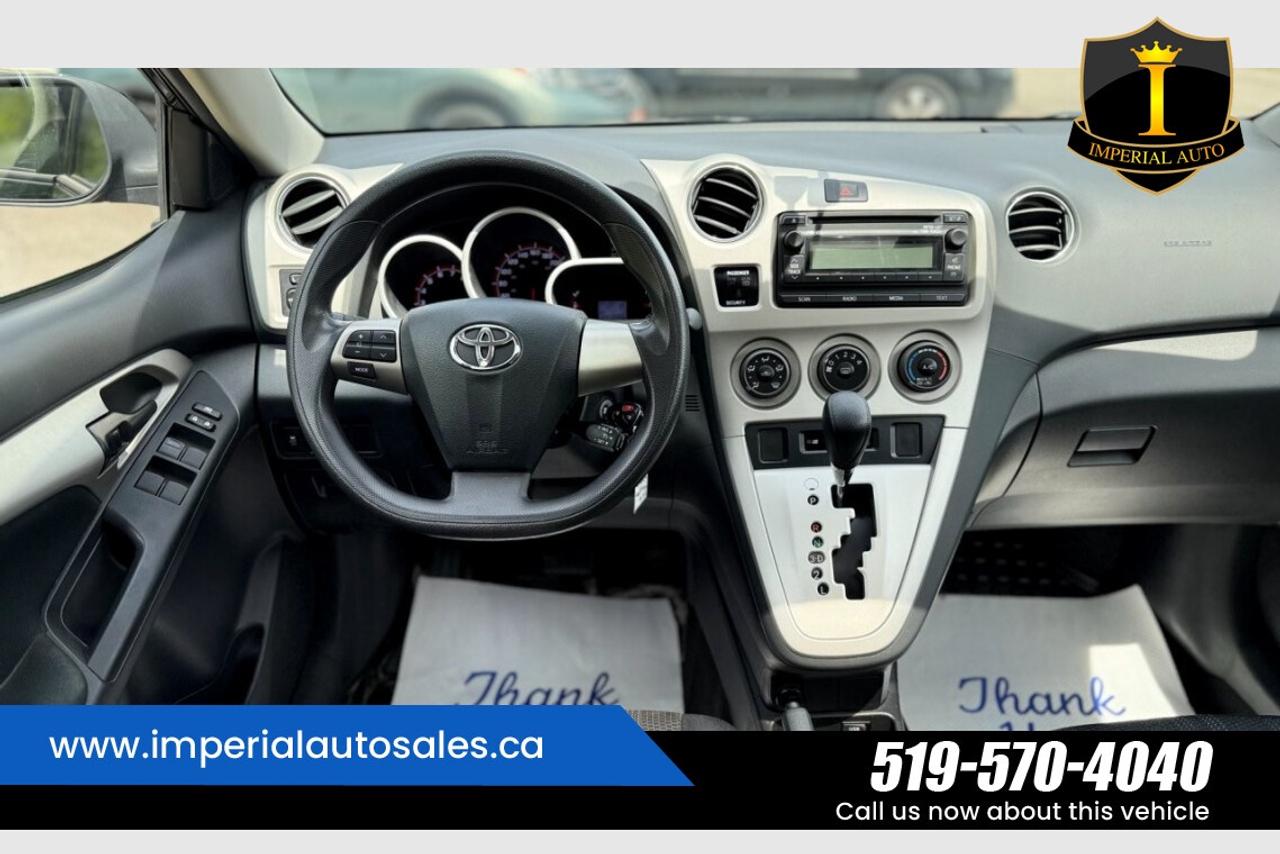 2014 Toyota Matrix L Photo