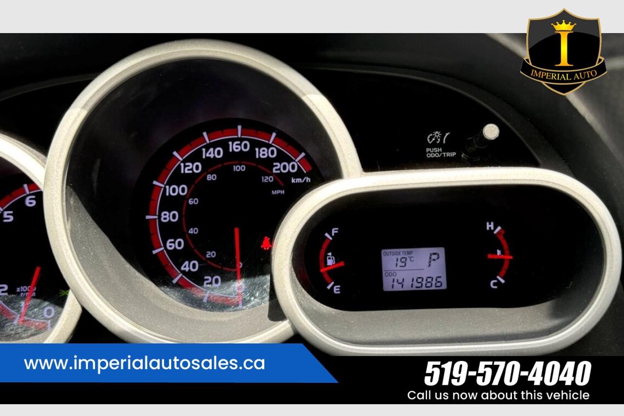 2014 Toyota Matrix L Photo