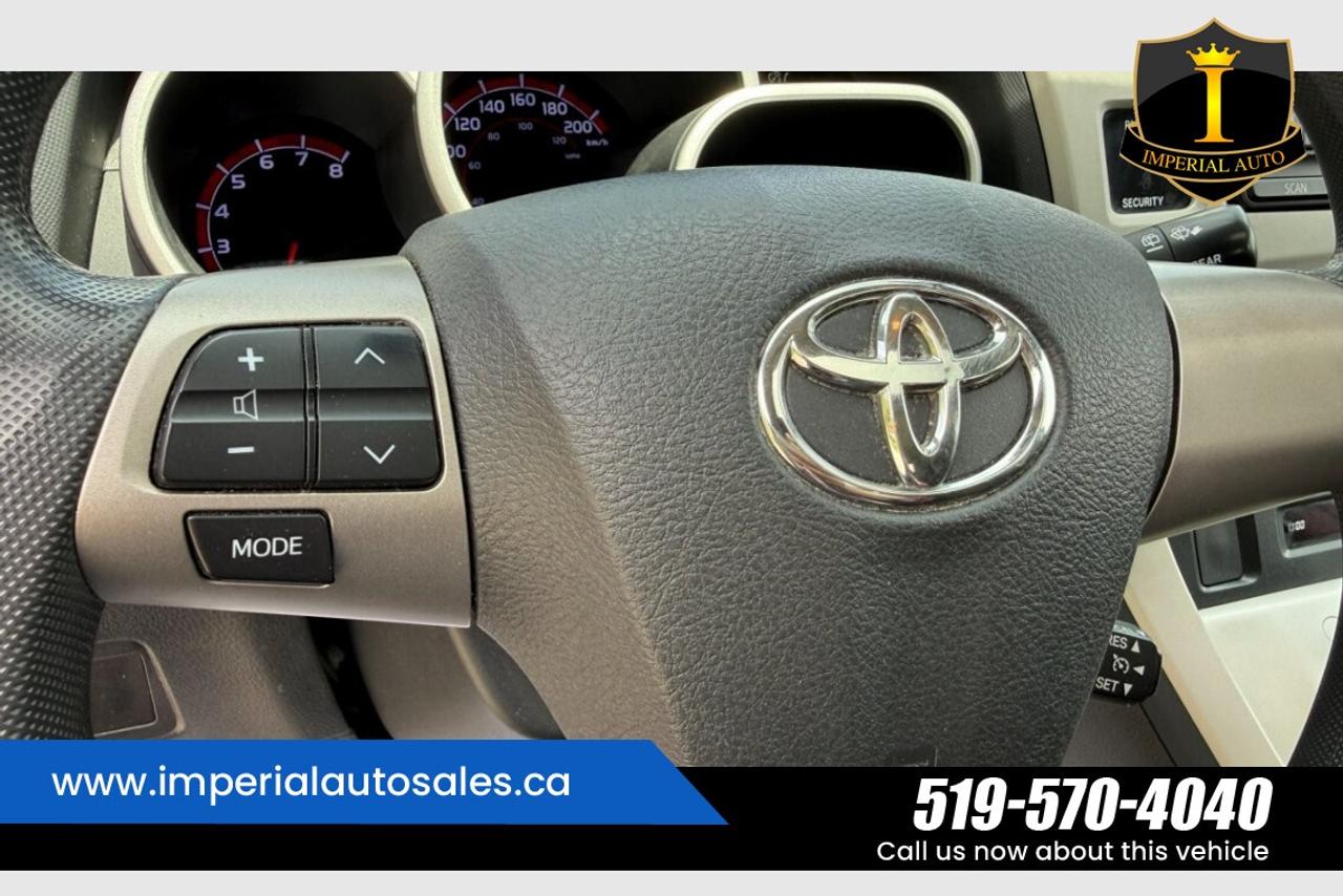 2014 Toyota Matrix L Photo