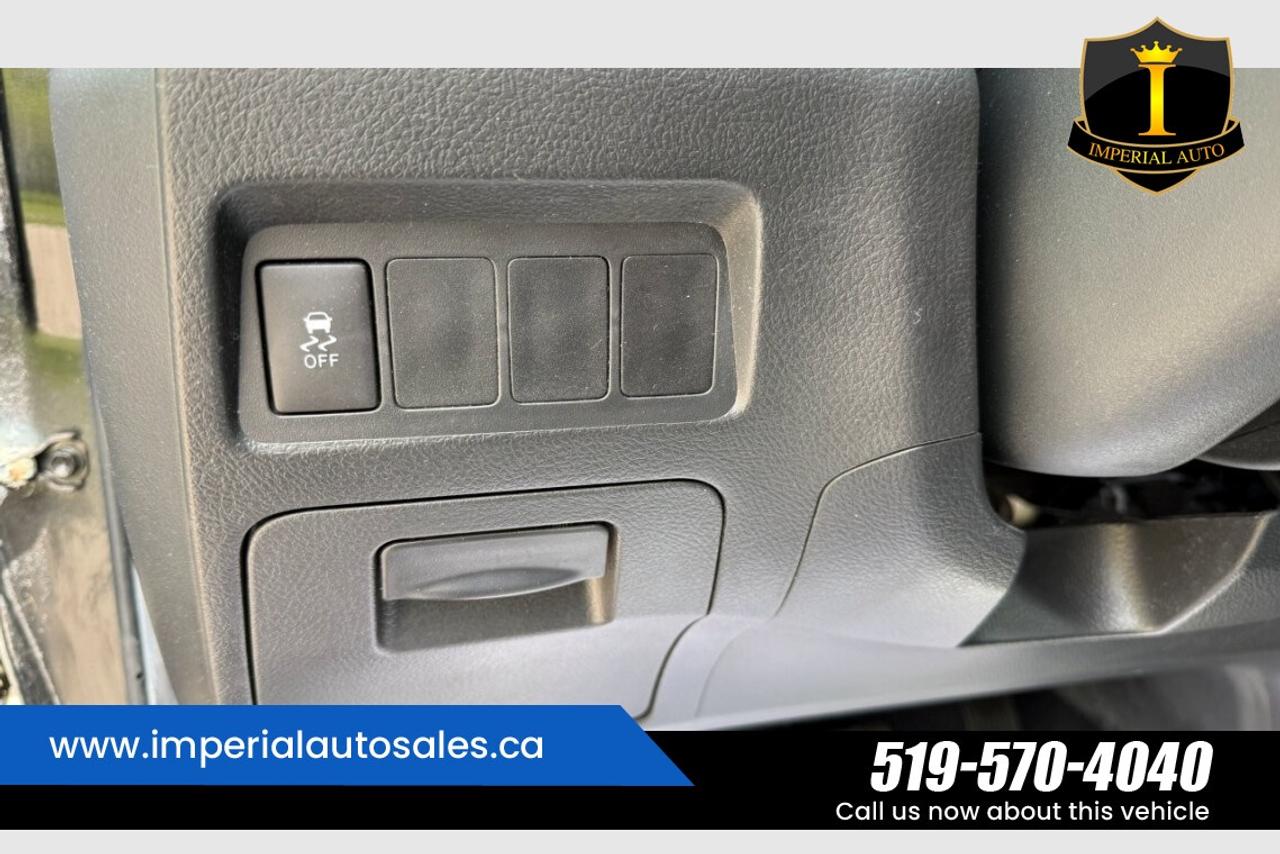 2014 Toyota Matrix L Photo