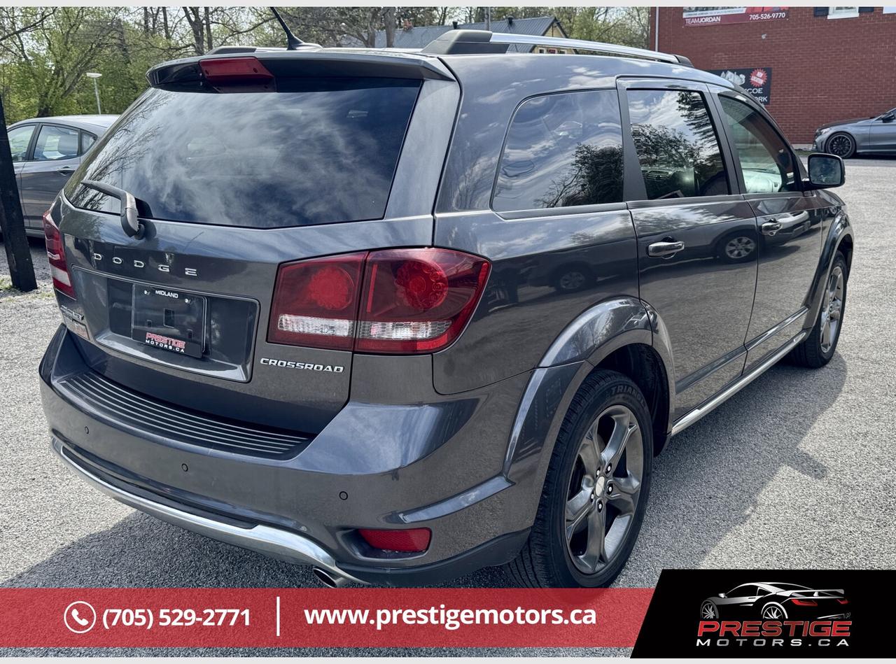 2017 Dodge Journey Crossroad Photo