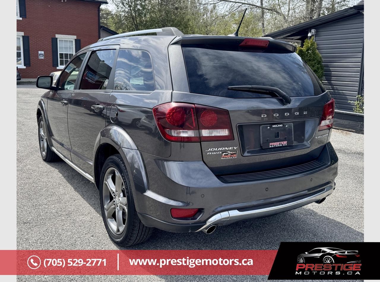 2017 Dodge Journey Crossroad Photo