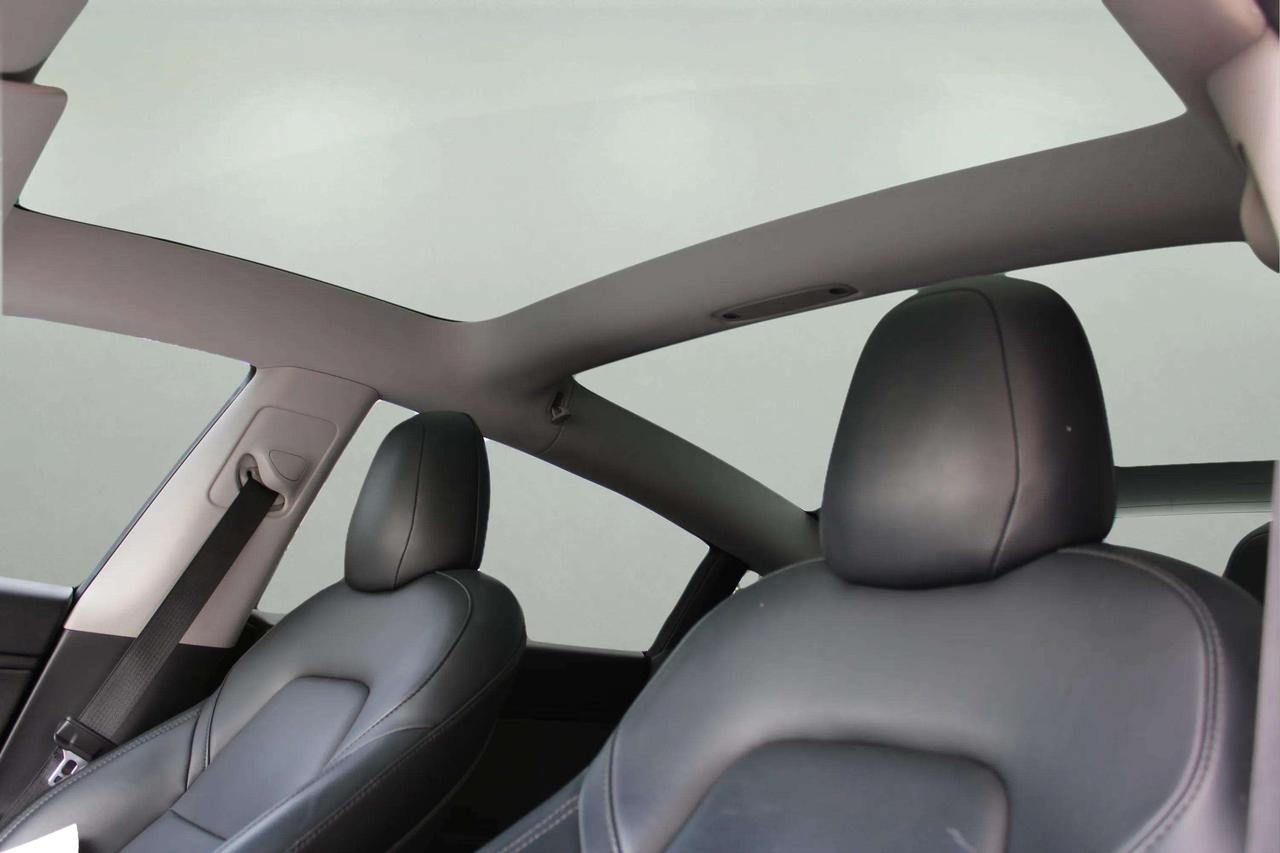 2020 Tesla Model 3 LONG RANGE Photo