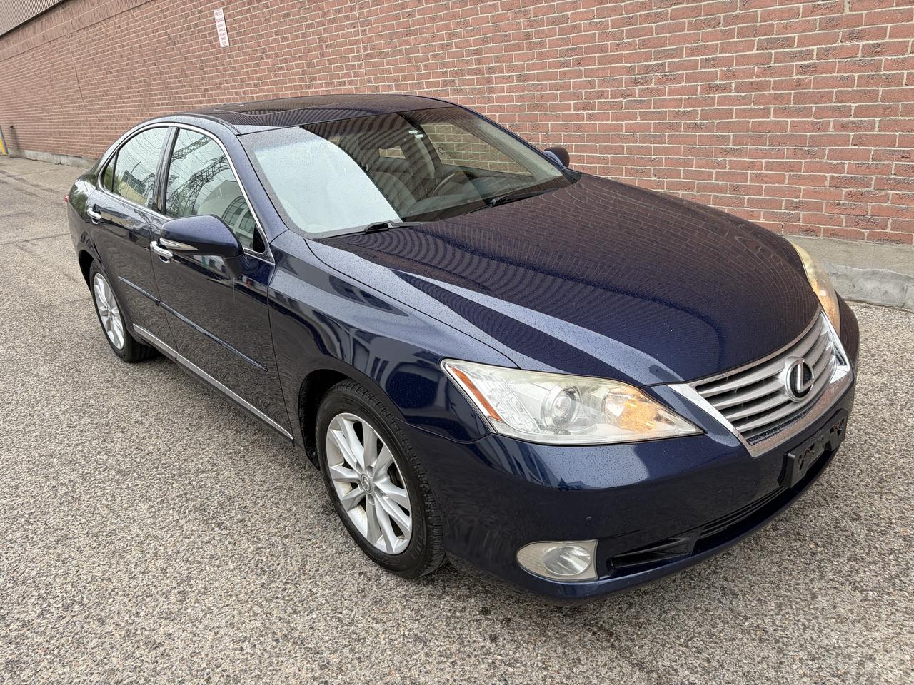 2011 Lexus ES 350 Navigation certified Photo