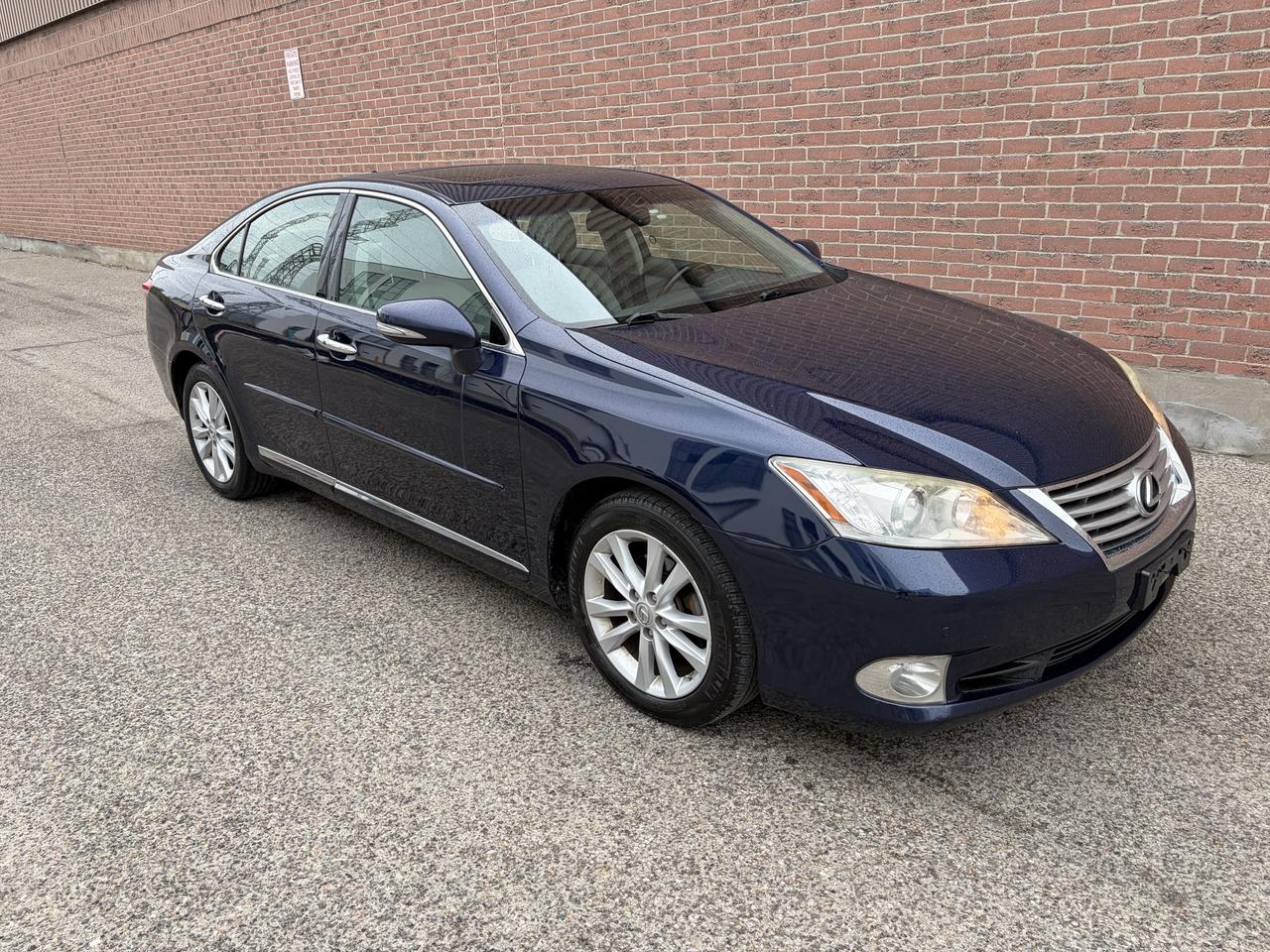 2011 Lexus ES 350 Navigation certified Photo