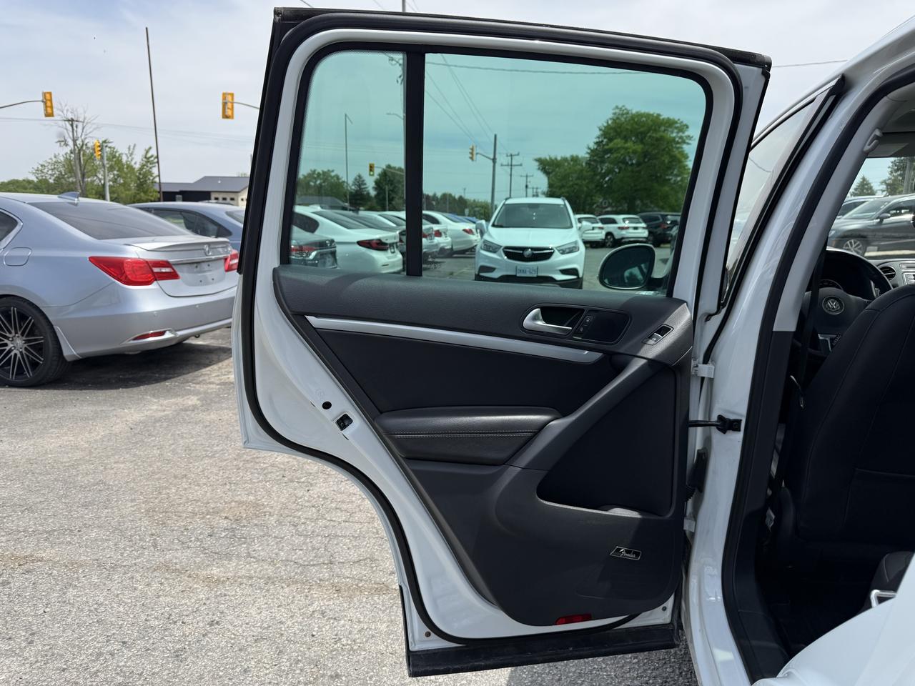 2017 Volkswagen Tiguan 4MOTION 4dr Comfortline Photo