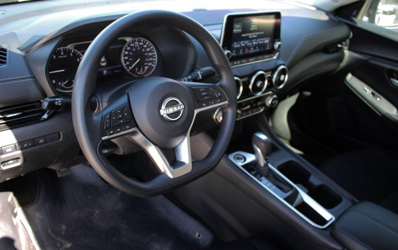 2024 Nissan Sentra SV*Gas Saver*Low Ks*Heated Seats*CarPlay*Rear Cam Photo