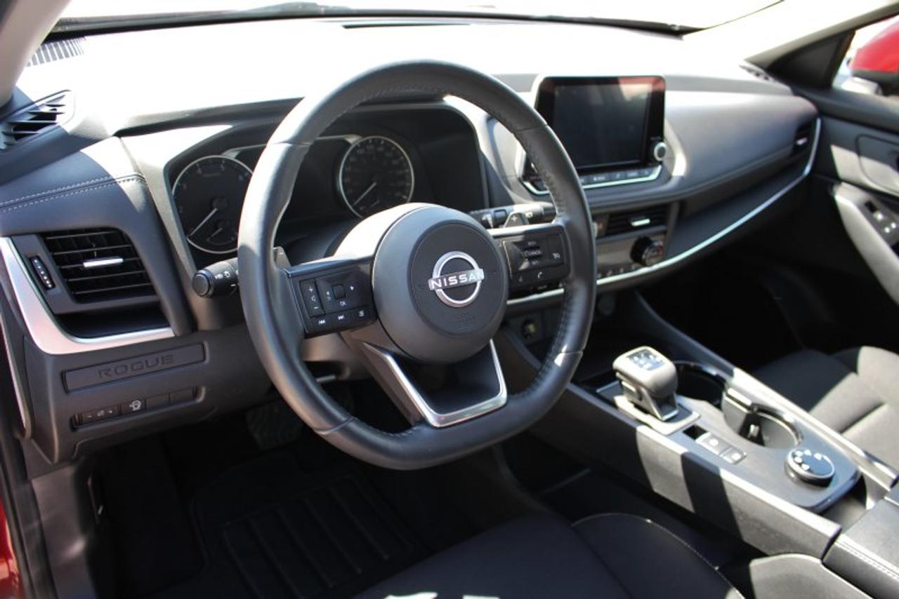 2024 Nissan Rogue S*Gas Saver*Low Ks*Heated Seats*CarPlay*Rear Cam Photo