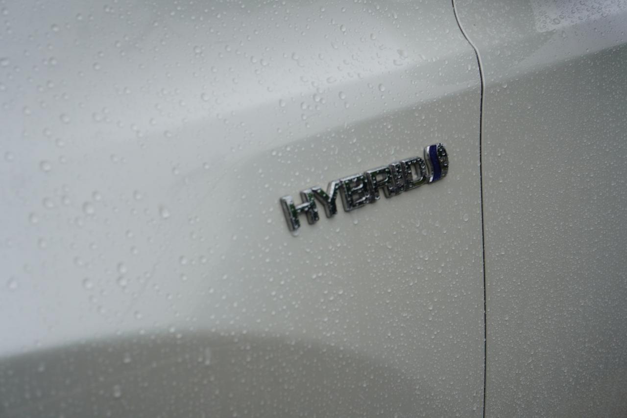 2016 Toyota RAV4 LIMITED  Photo1