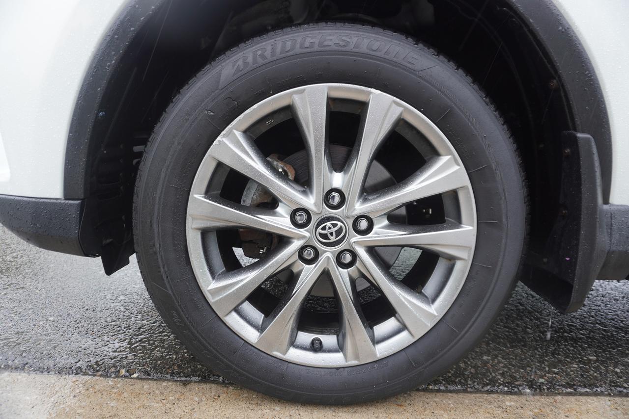2016 Toyota RAV4 LIMITED  Photo