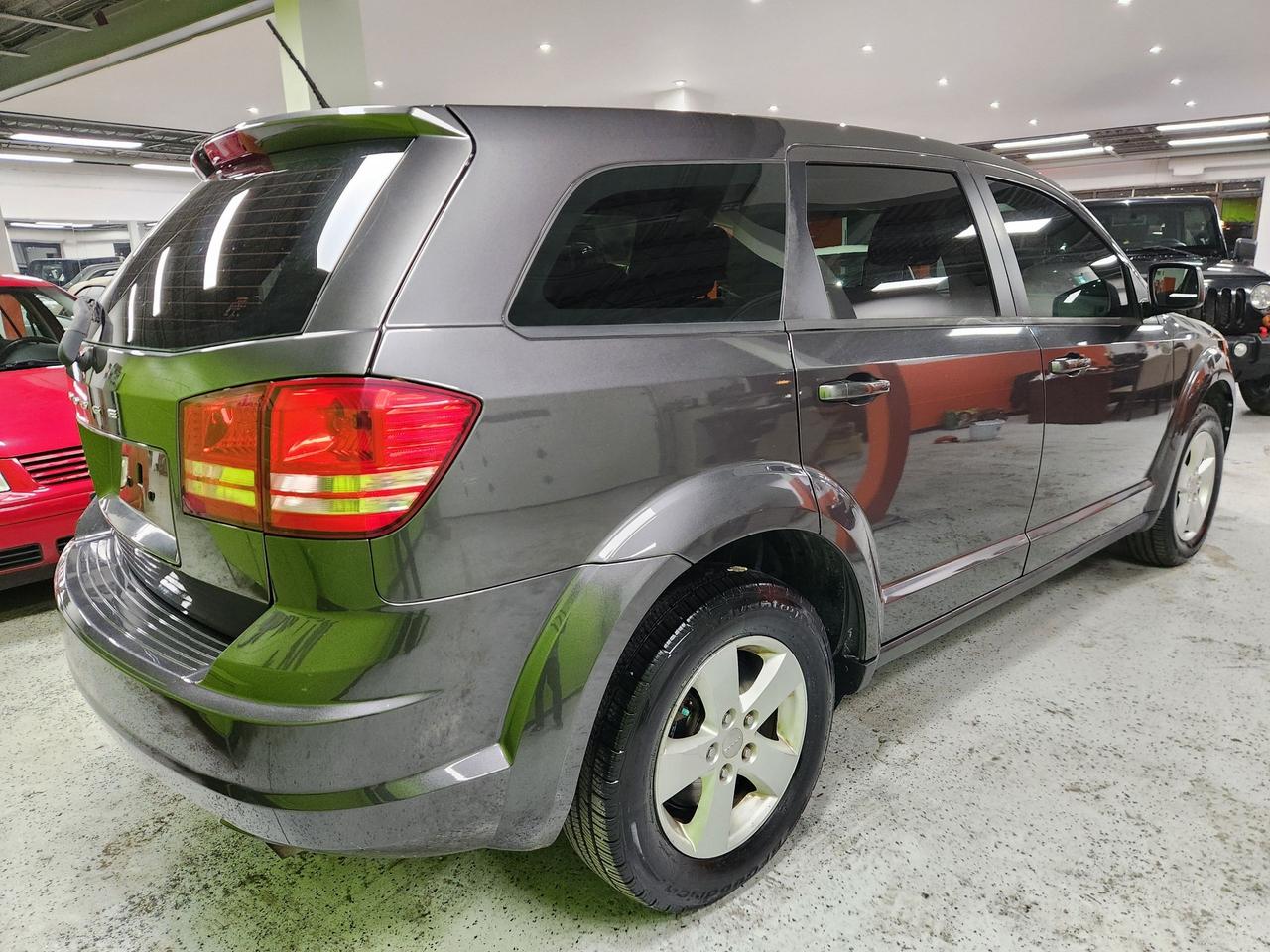2015 Dodge Journey Canada Value Pkg 4Cyl Good On Gas Push Button Photo