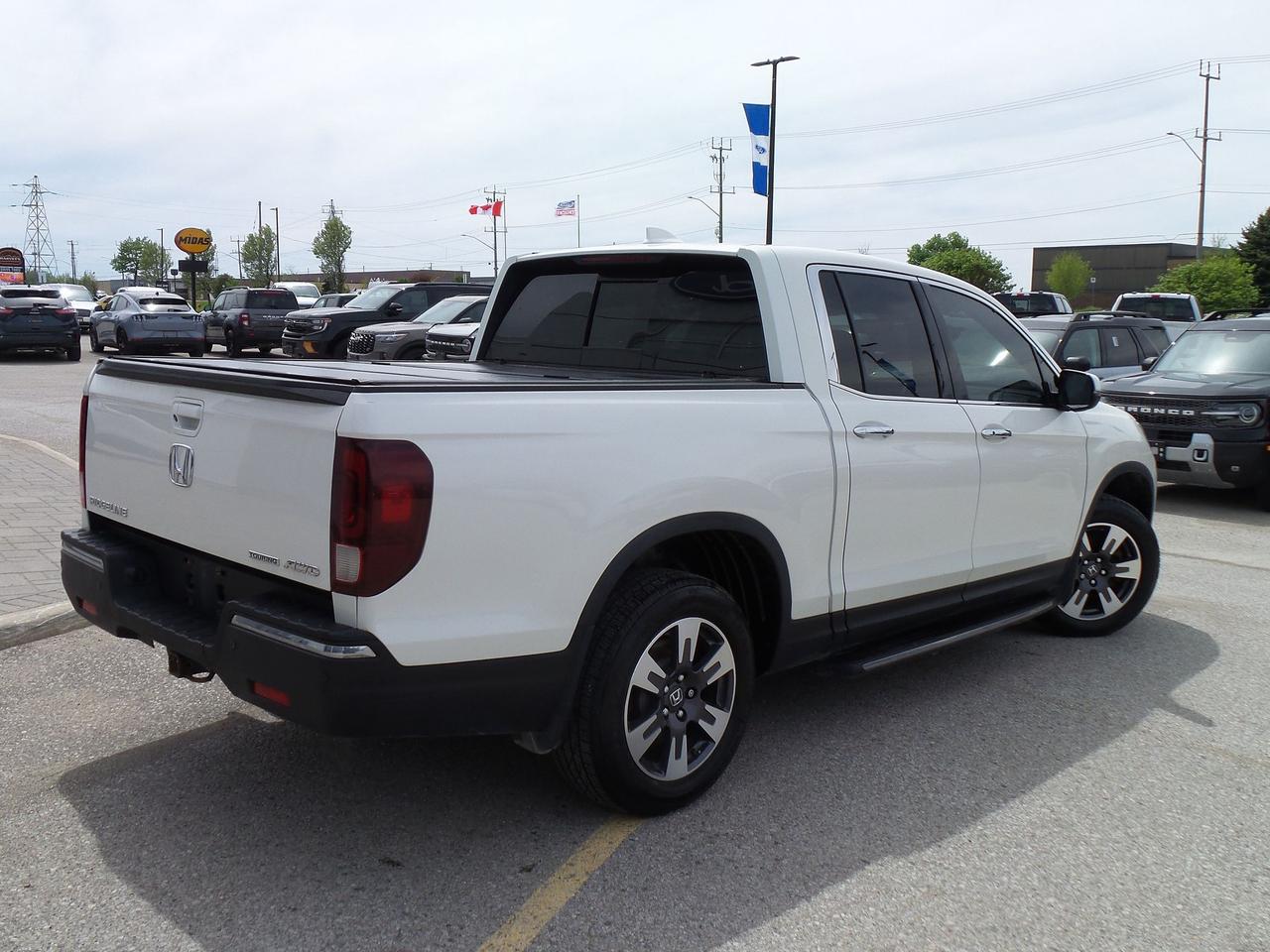 2017 Honda Ridgeline AWD, TOURING, 3.5L V6, LEATHER, ROOF, AS TRADED! Photo4